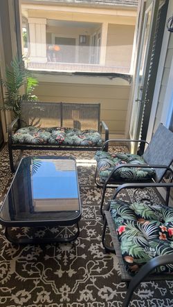 Four piece patio lounge set