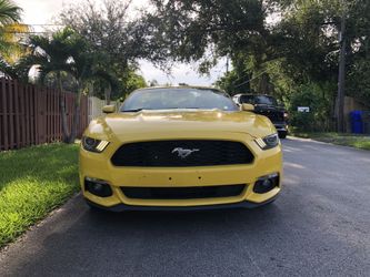 2015 FORD MUSTANG CONVERTIBLE