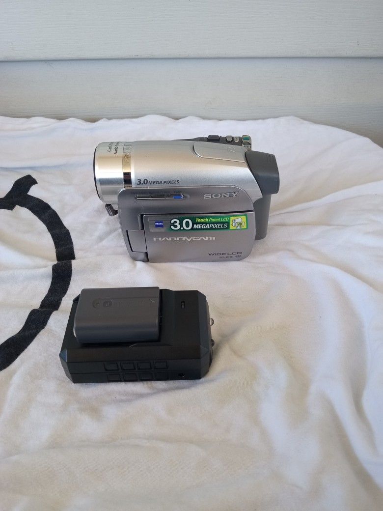 Sony Handycam DCR-HC96 Mini DV