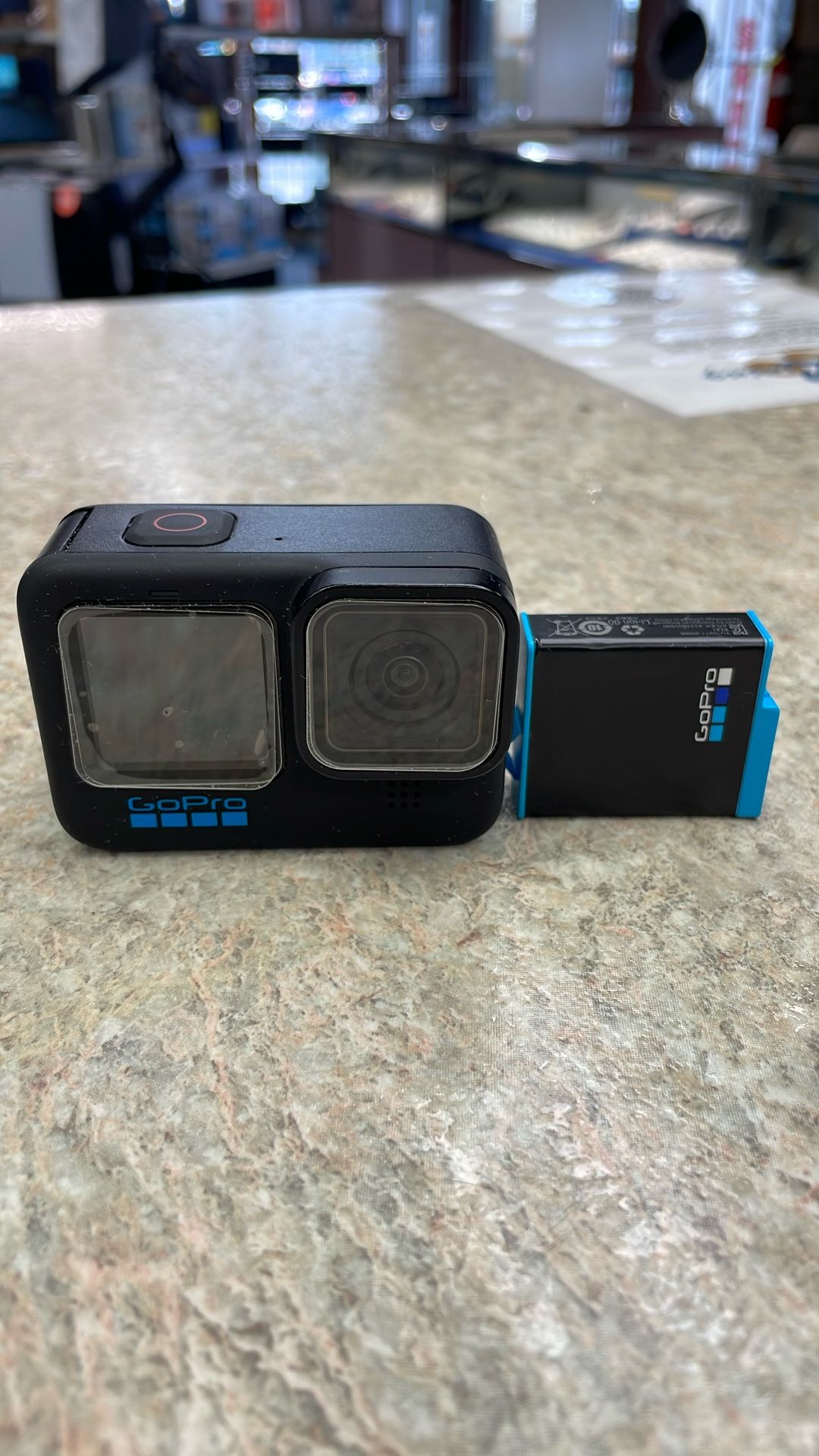 GoPro 10 Black With 2 Batteries (70498409)