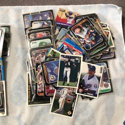 225 Baseball Cards 