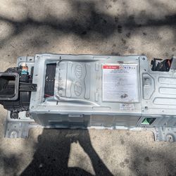 2011-2016 Hyundai Sonata/ Kia Optima Hybrid Battery w/Case ID NUMBER 37511-4R100 