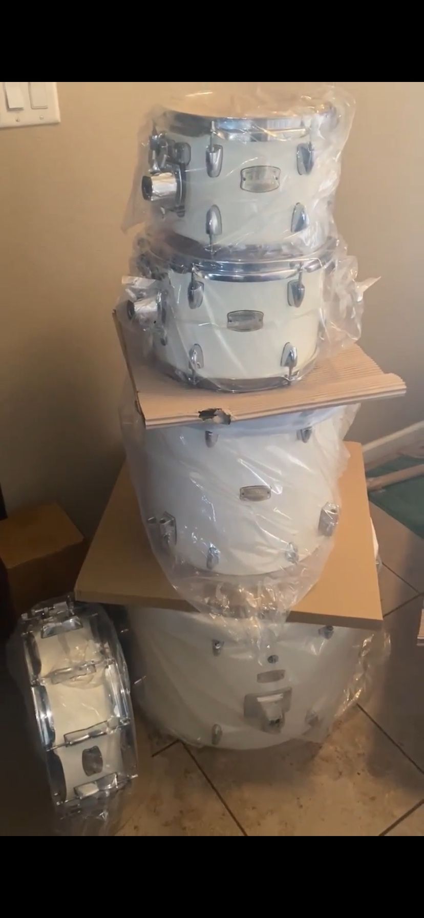 Yamaha Stage Custom 5-Piece Drum Set