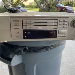 JVC XV-M567GD DVD CD VCD 3 Disc Player Works Great With Remote And Cords