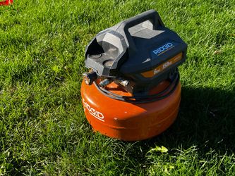 Ridgid 6 Gallon Air Compressor