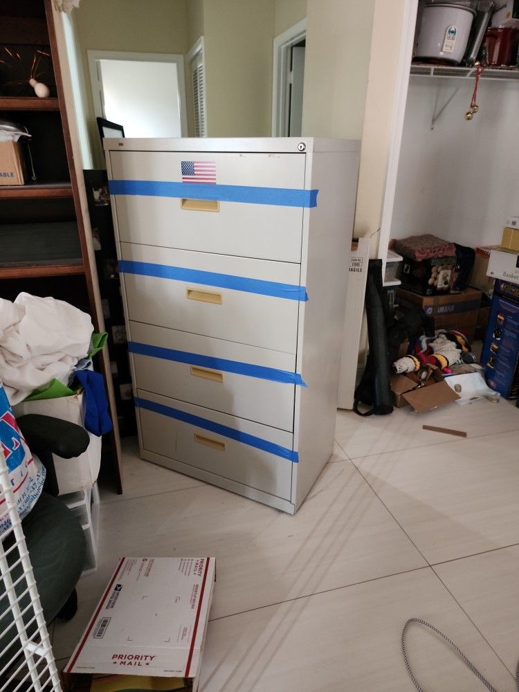 4 Drawer File Cabinet