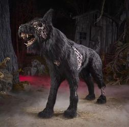 Home Accents Holiday 5.5 ft Animated LED Fear Valley Wolf Halloween Animatronic 2024 Home Depot