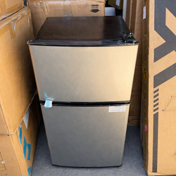 Mini Fridge with Freezer