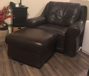 Nicoletti Brown Italian leather chair with ottoman