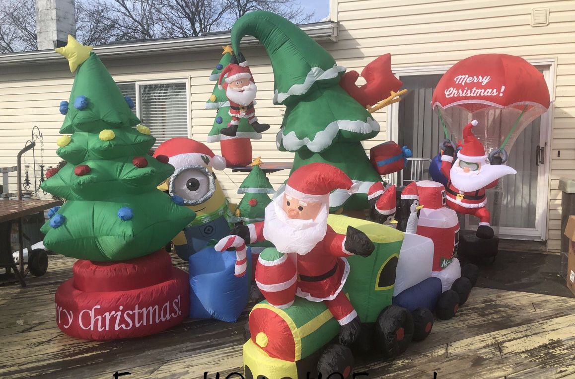 10 Christmas Yard Inflatables Hilliard $250