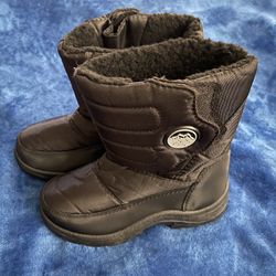 New Winter Snow Boots Size 1