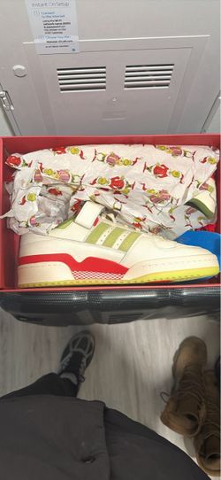 Grinch adidas