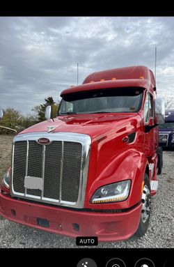 2012 Peterbilt 587