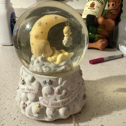 Precious Moment, Snow Globe