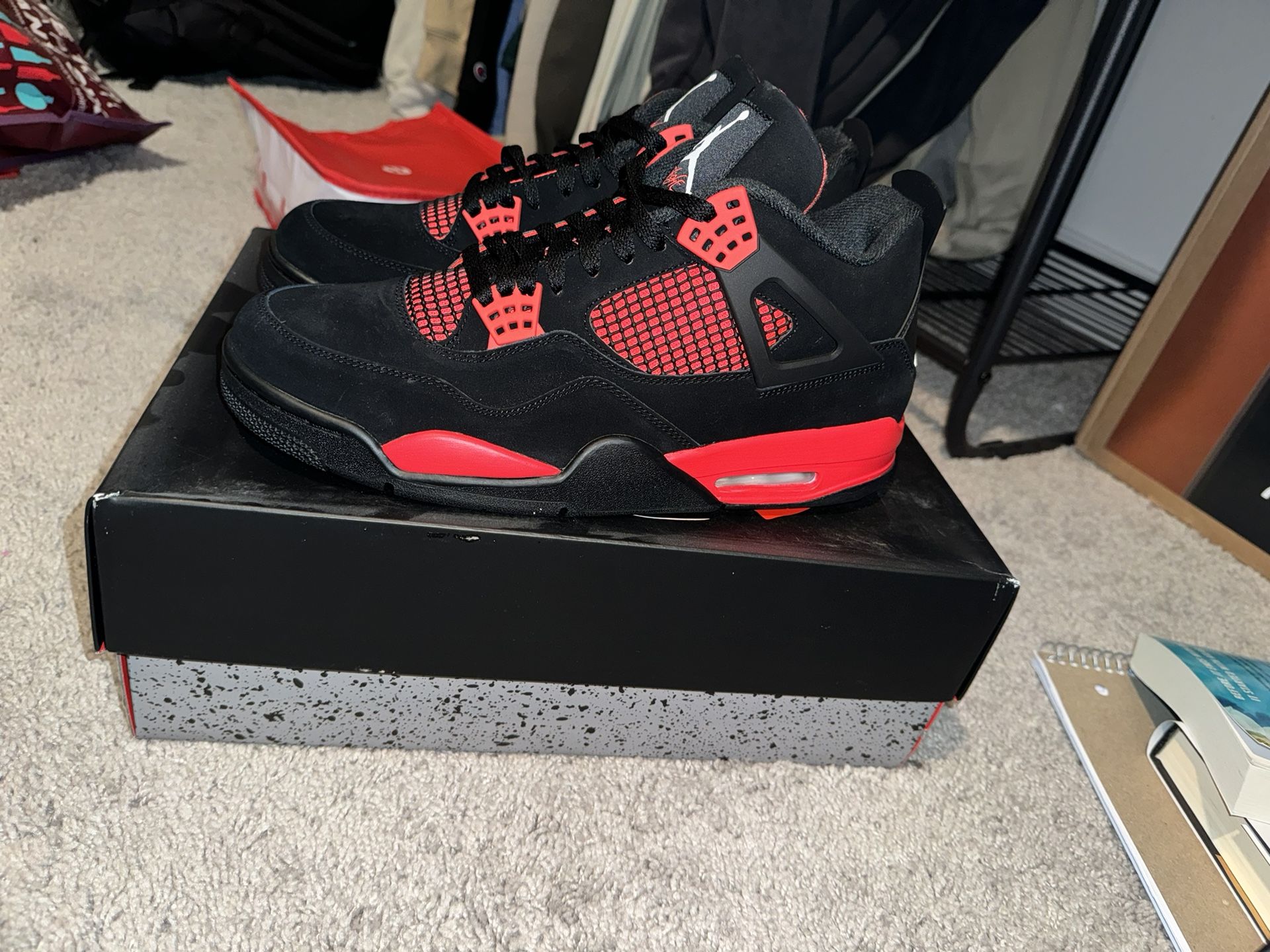 Jordan 4