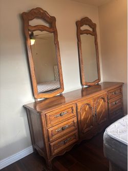 Vintage Drexel Dresser w/ Dual Mirrors + Matching Nightstands