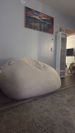 Very XL bean bag