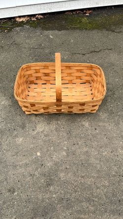 Large Oak Vintage Picnic Basket