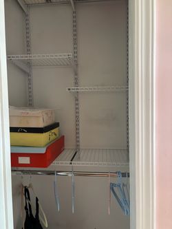 Rubbermaid closet system 31 inches