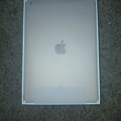 8th gen IPad, rose gold
