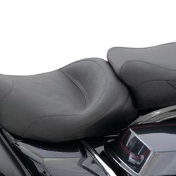 “MUSTANG “Seat For Harley