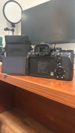 Sony A7IV