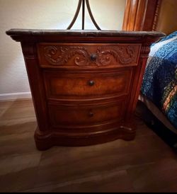 California King Bedroom Suite