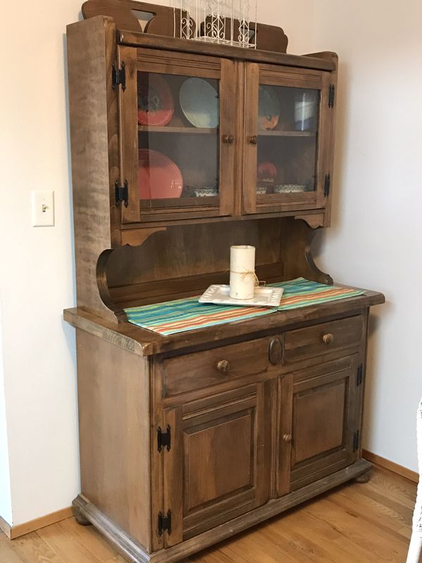 Wood hutch for Sale in Tacoma WA - OfferUp