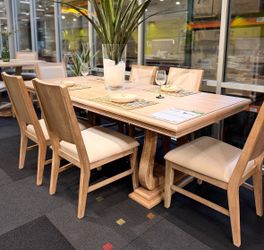 Dining table set