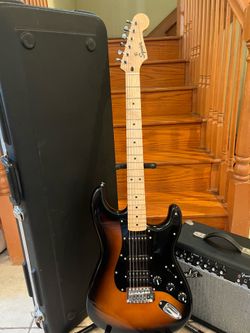Squier Stratocaster (Mint) w/ Hardshell Case, Fender Amp
