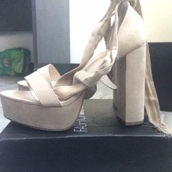 Plot Twist Fashion Nova Heels Size 10wide