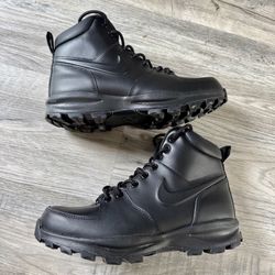Nike Men’s Size 7.5 Manoa Leather Triple Black Boots