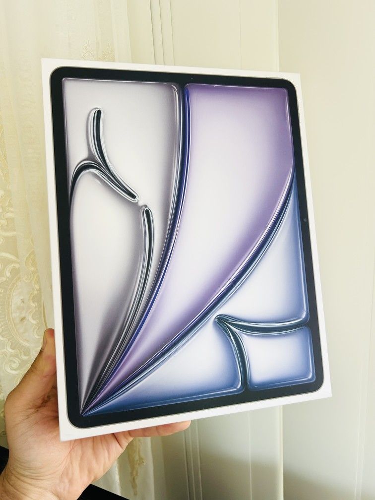 iPad Air 13-inch M3 chip Built for Apple Intelligence Wi-Fi 128GB