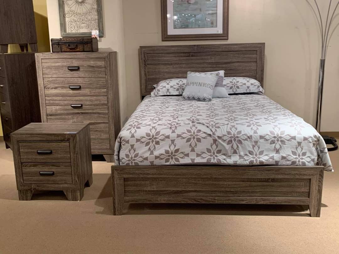 Millie Queen Panel Bedroom Set / Delivery Available / Weekend Sale