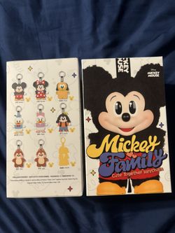 POP MART Mickey Family Cute Together Keychain