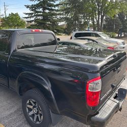 Bed Cover - Toyota Tundra