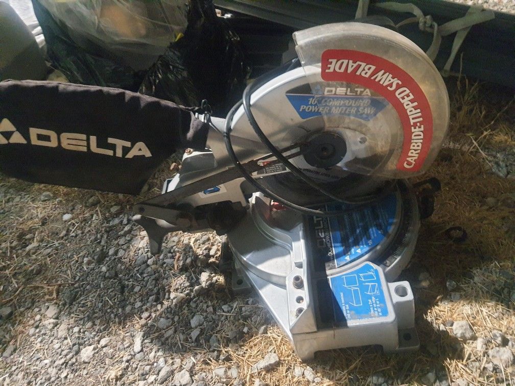 Delta 10" Compound Miter Saw