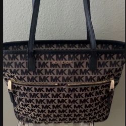 Michael Kors Signature Purse