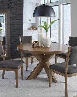 New- Costco Gray Seats  5-Piece Round Dining Set