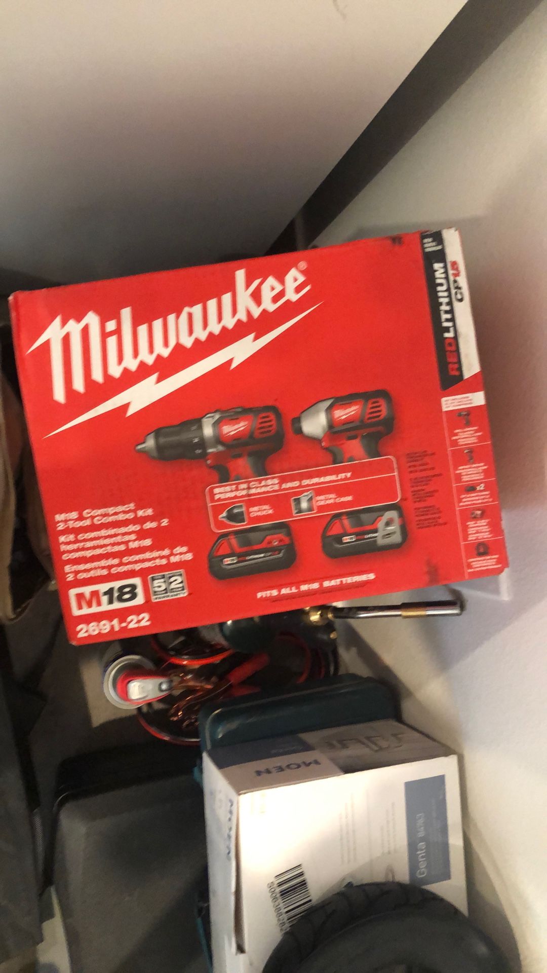 Milwaukee Impact And Drill Driver Combo 2 Batteries And Charger