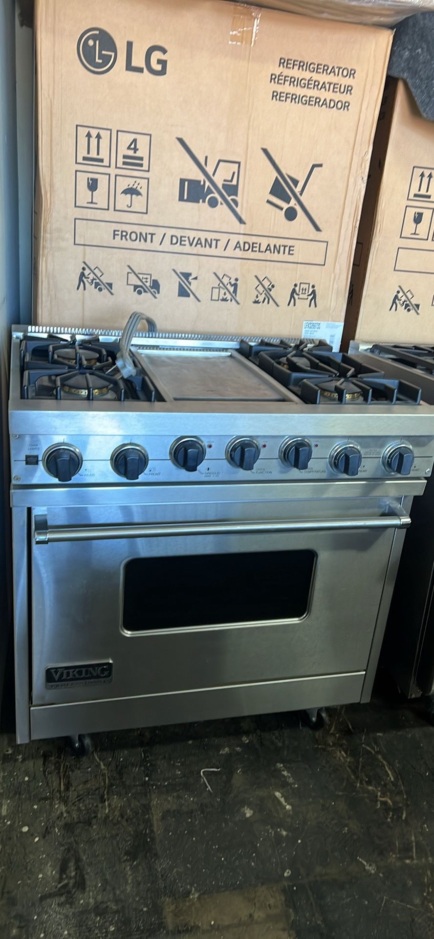 Viking 36”Wide Dual Fuel Range Stove In Stainless Steel With Griddle 