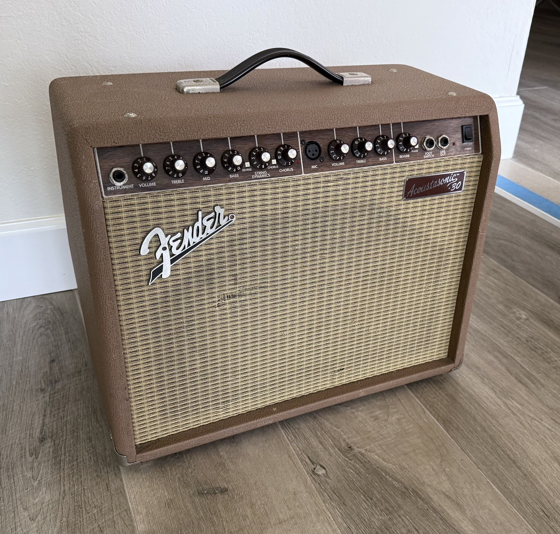 Vintage Fender Acoustasonic 30 DSP Acoustic Guitar Combo State Amplifier