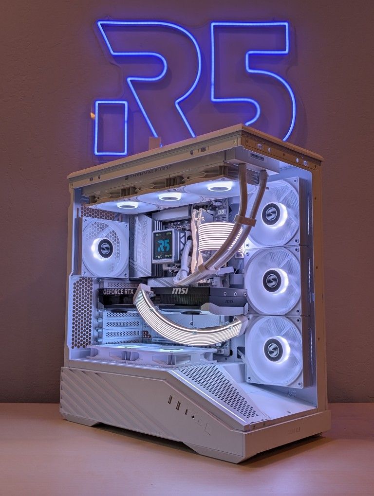 RTX 5070ti // Ryzen 9800x3D // 32GB DDR5 // 2TB Gen4 NVMe // WiFi
