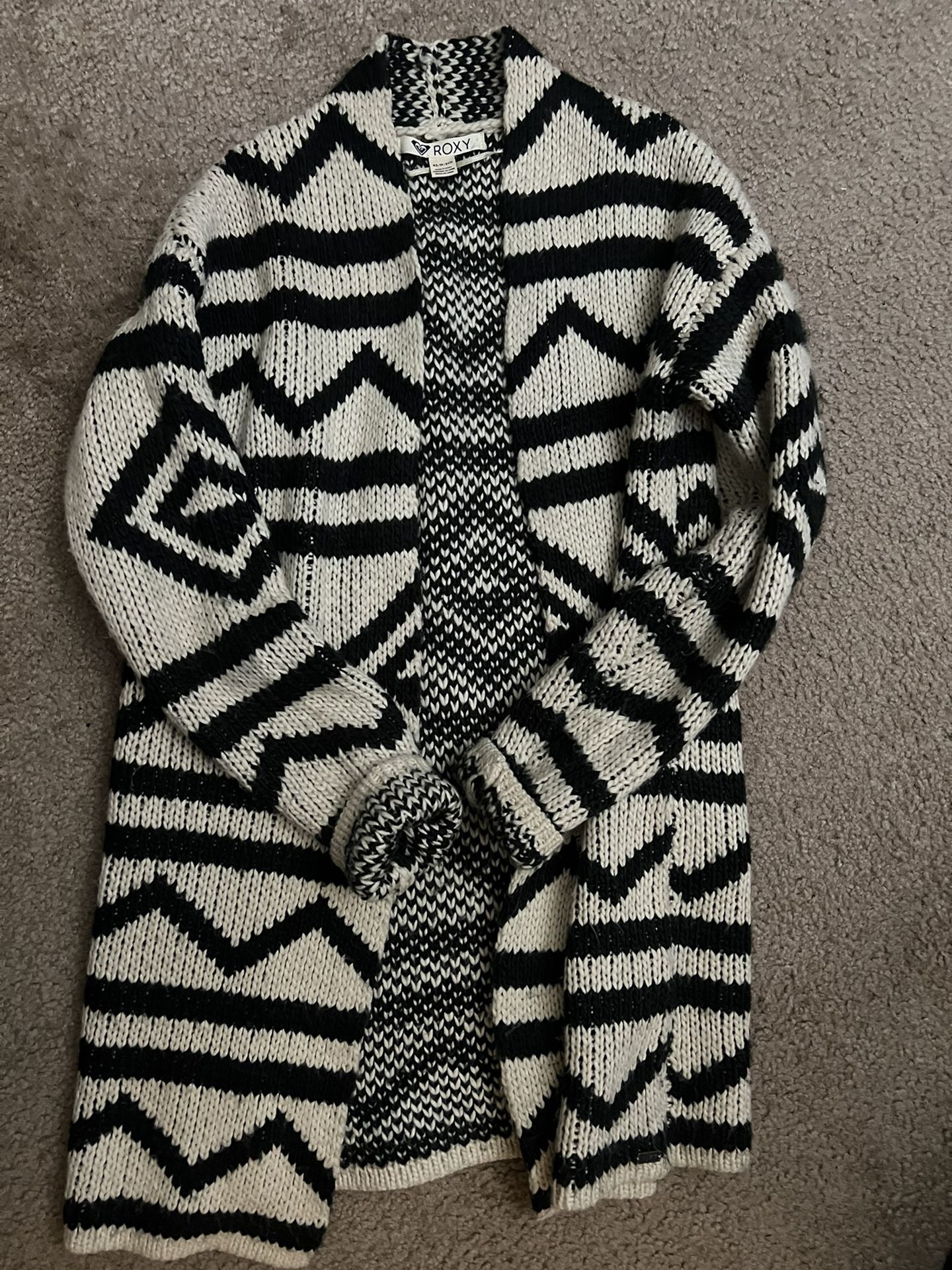 Women’s Thick Roxy Cardigan