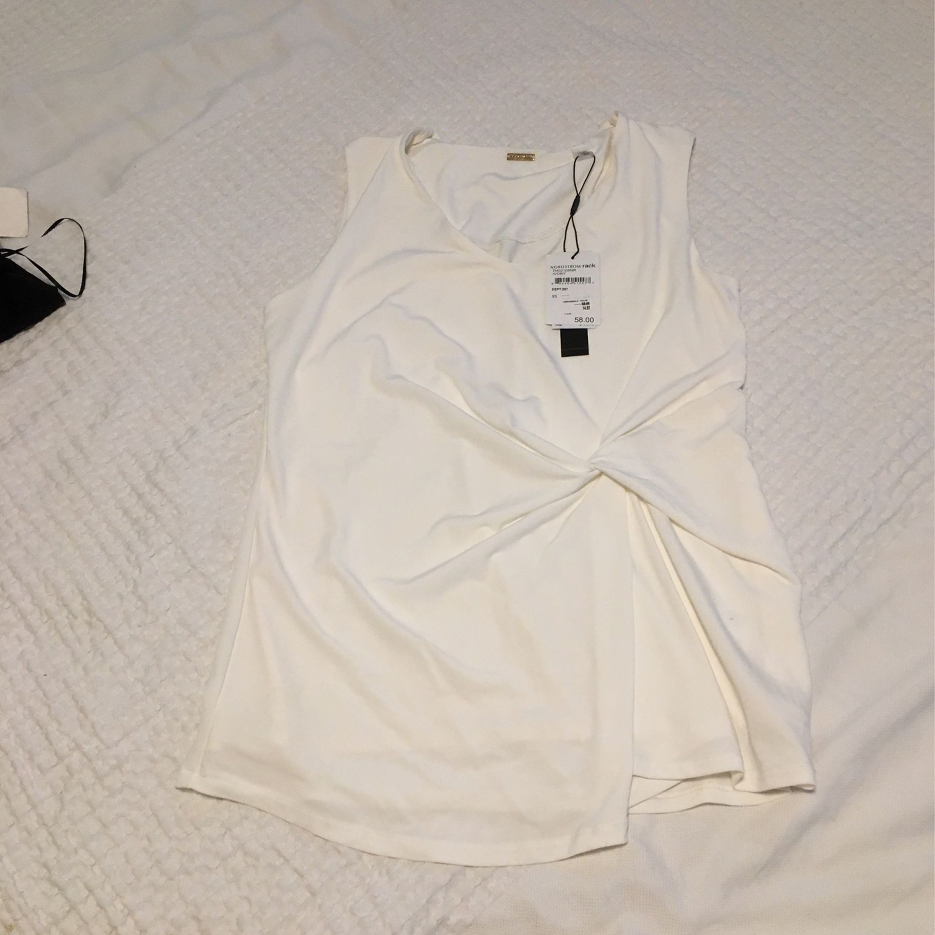 T TAHARI Shirt XSmall New With Tags