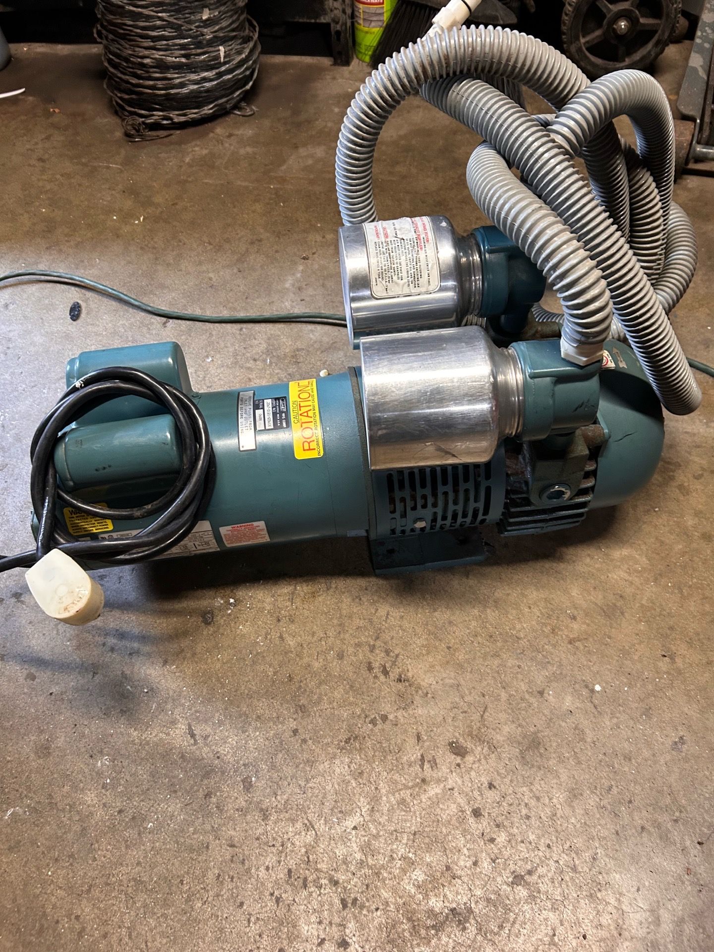 Fast vacuum pump 1hp.