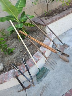 7 Pc Garden Yard Tool Lot Shovel Fork Rakes Fiskars Loppers Hedge Shears Pick