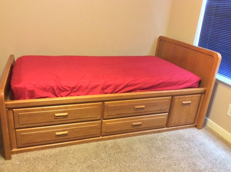 Kid S 5 Piece Bedroom Set With Captain S Bed Stanley Furniture For Sale In Glen Allen Va Offerup
