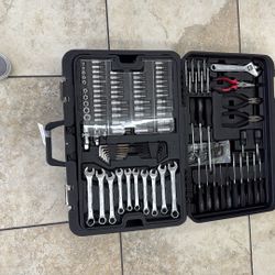 Pittsburgh Mechanic Tool Kit Set 