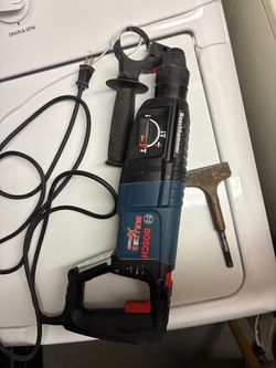 Bosch 11255VSR Bulldog Xtreme 1-inch corded SDS-plus rotary hammer drill.